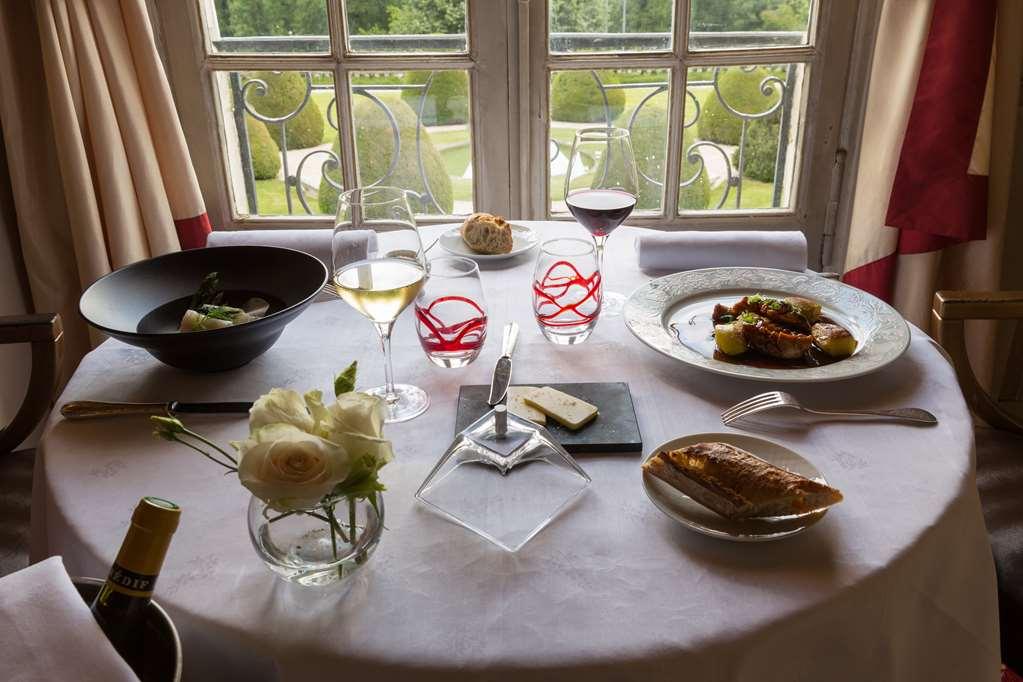 Chateau De Beaulieu Et Magnolia Spa, The Originals Relais Жуе-ле-Тур Ресторан фото